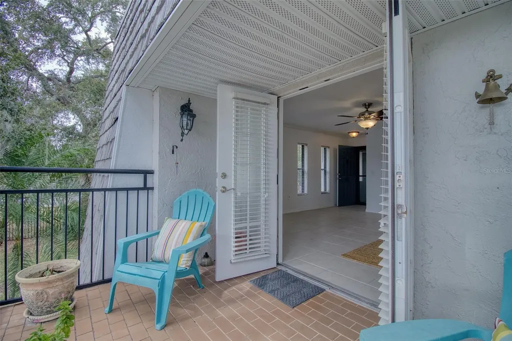 702 Lyndhurst Street Dunedin FL 34698