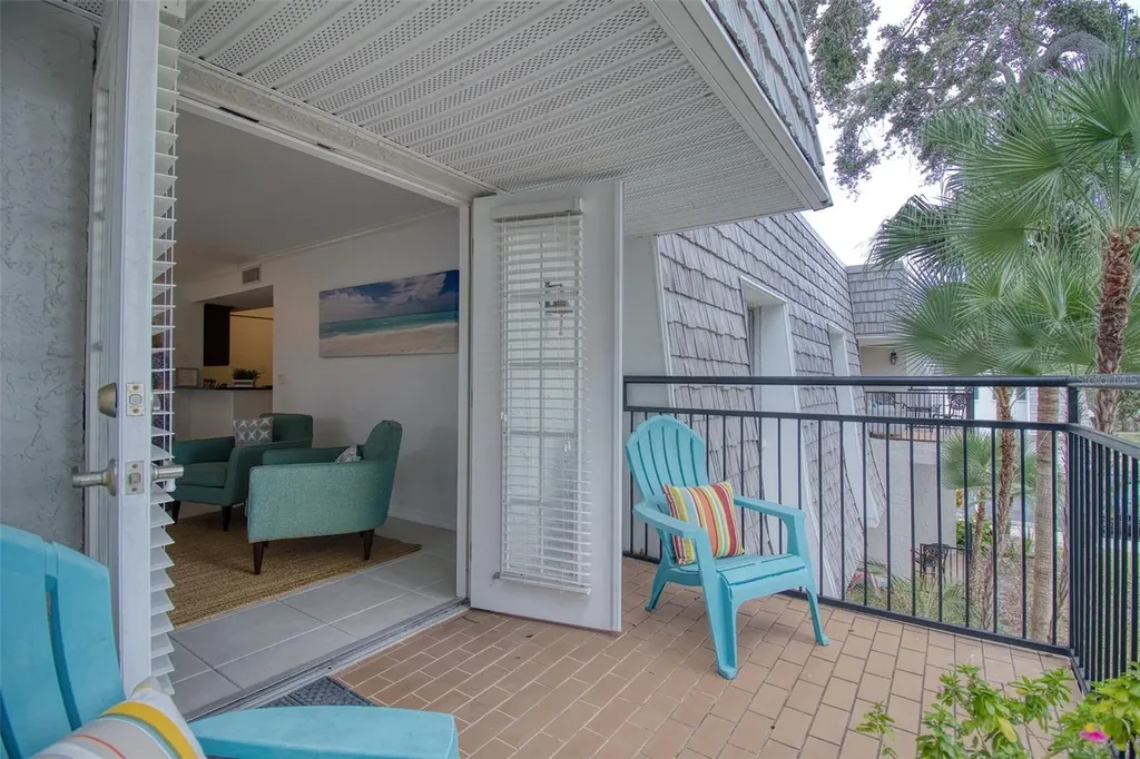702 Lyndhurst Street Dunedin FL 34698