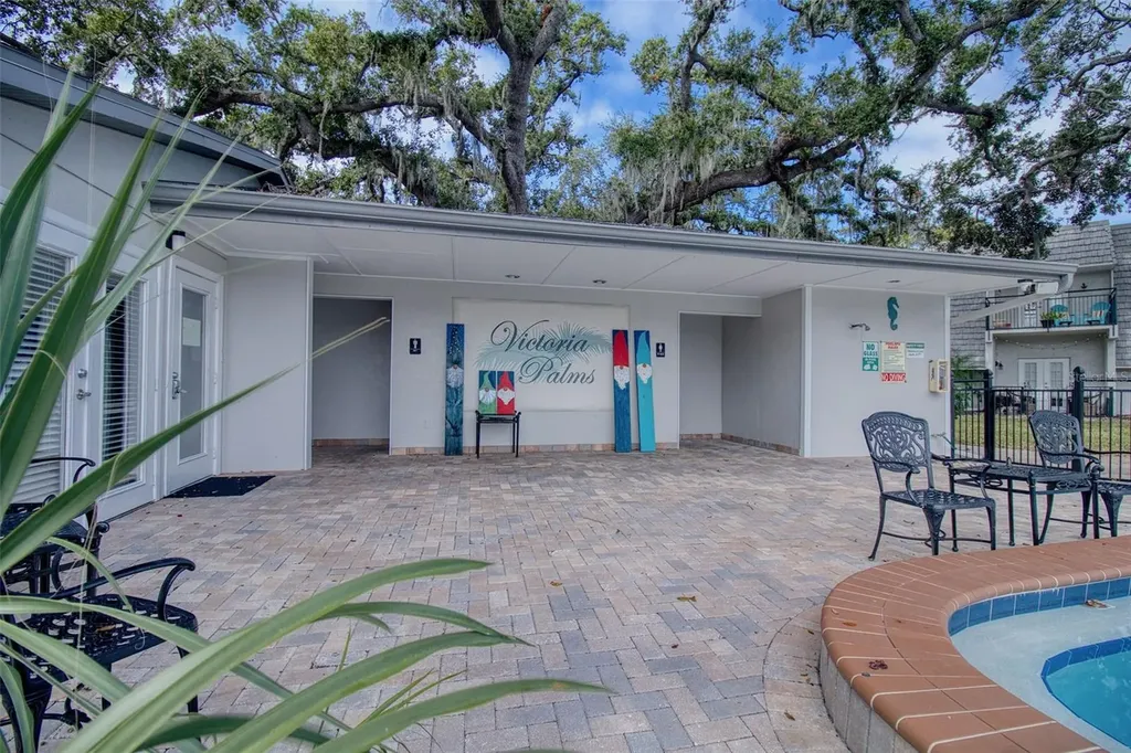 702 Lyndhurst Street Dunedin FL 34698