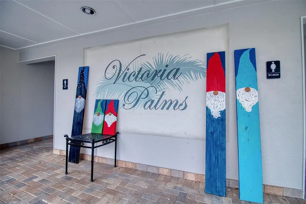 702 Lyndhurst Street Dunedin FL 34698