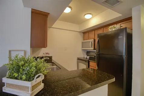 702 Lyndhurst Street Dunedin FL 34698