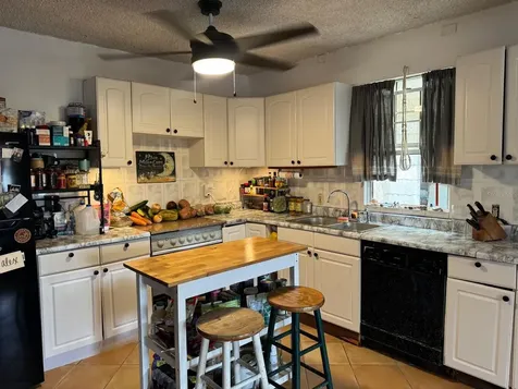 27 William Font Street Culebra PR 00775