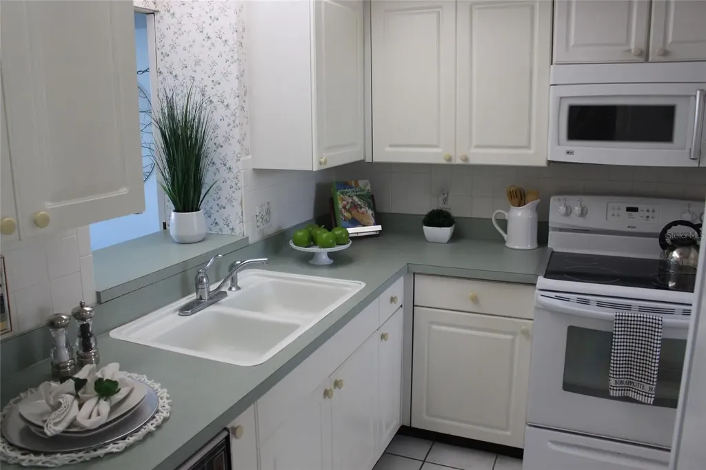 300 Woodette Drive Dunedin FL 34698