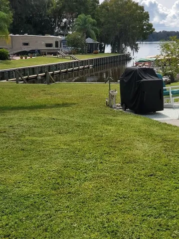 1074 Front Street Welaka FL 32193