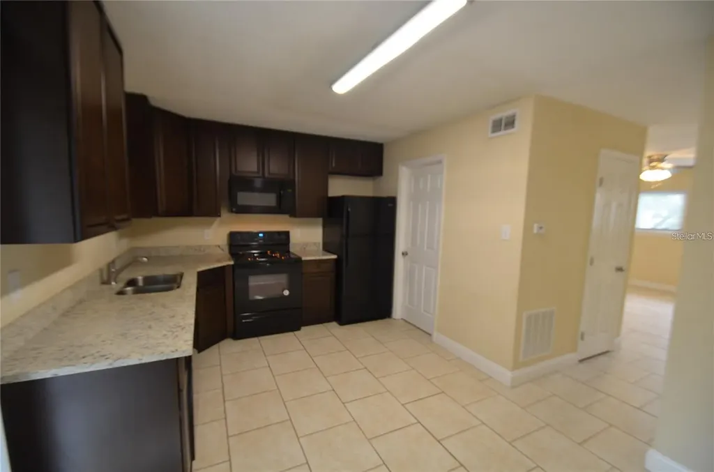 1835 Warringwood Drive Orlando FL 32839