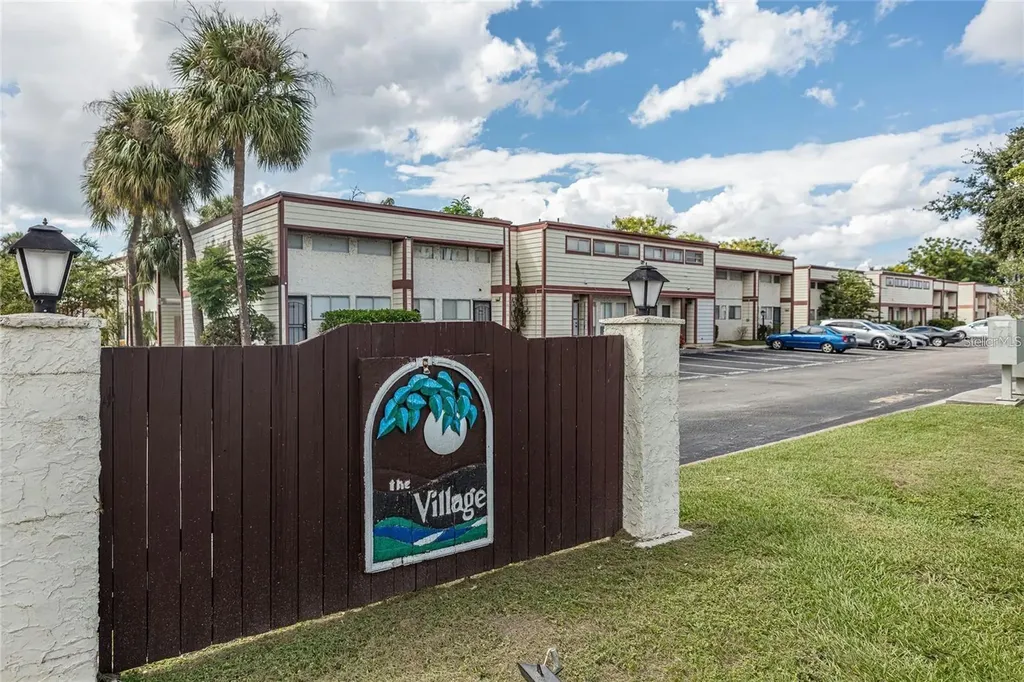 1835 Warringwood Drive Orlando FL 32839