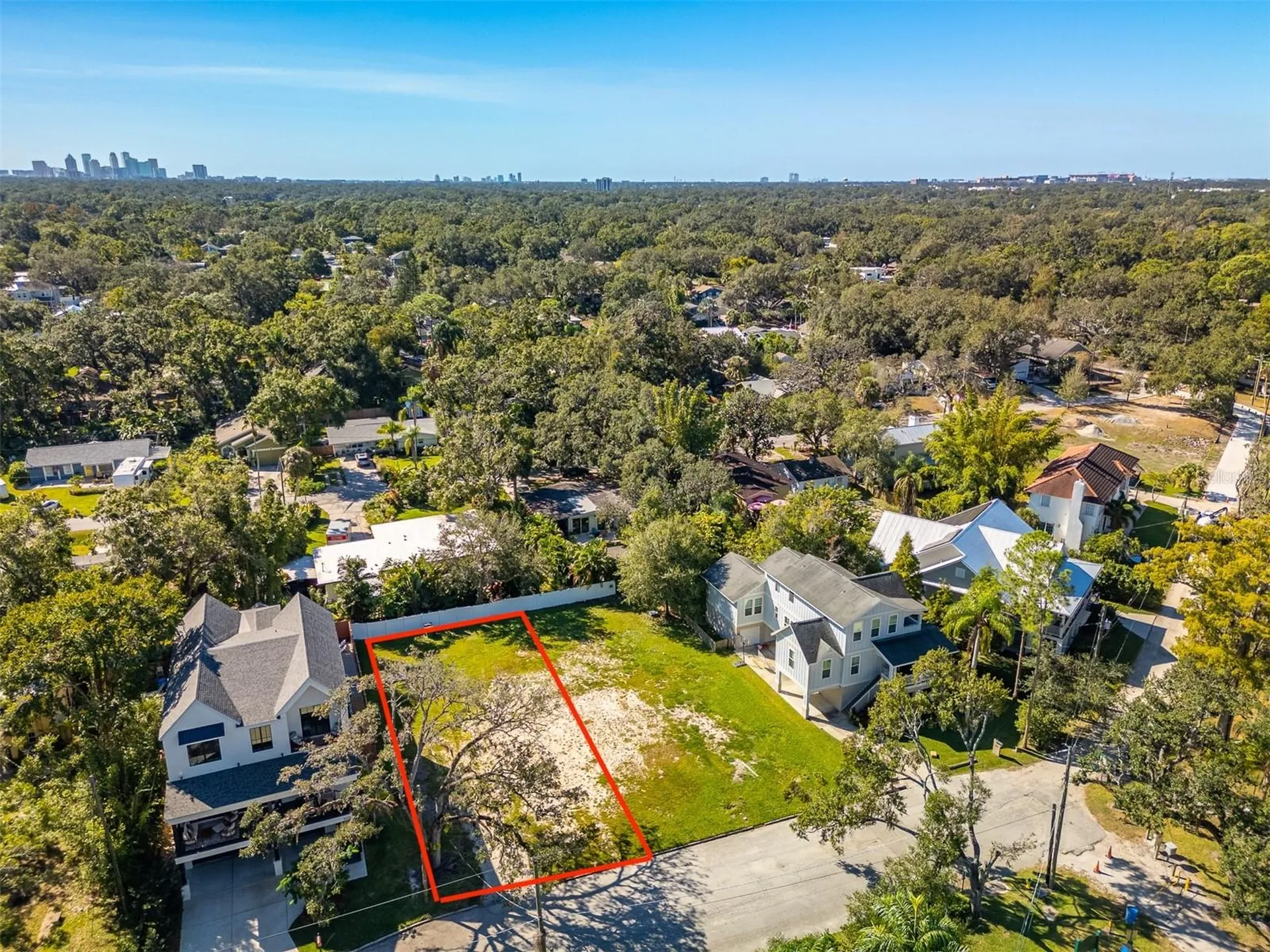312 North Street W Tampa FL 33604
