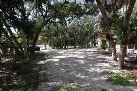 5453 Avenida Del Mare Sarasota FL 34242