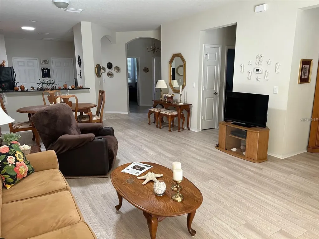 428 Seneca Falls Drive Apollo Beach FL 33572