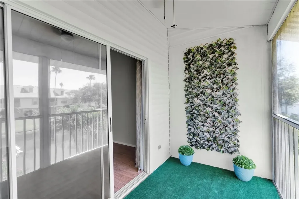 106 Sun Isle Circle Treasure Island FL 33706