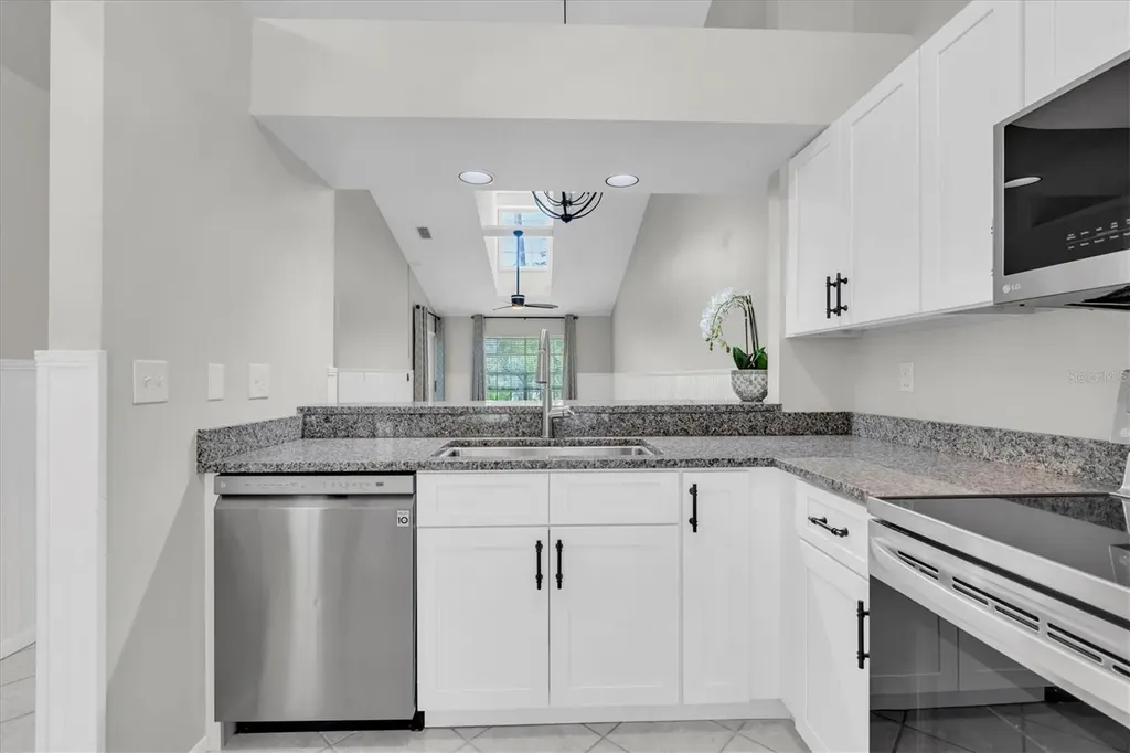 106 Sun Isle Circle Treasure Island FL 33706