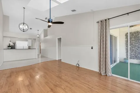 106 Sun Isle Circle Treasure Island FL 33706