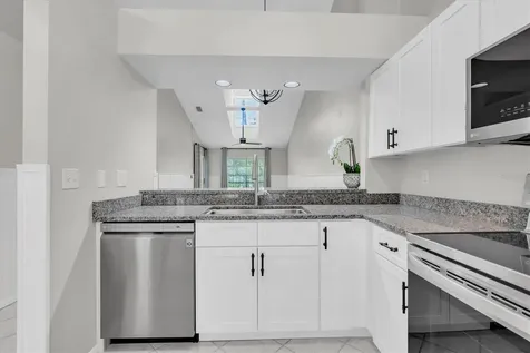 106 Sun Isle Circle Treasure Island FL 33706