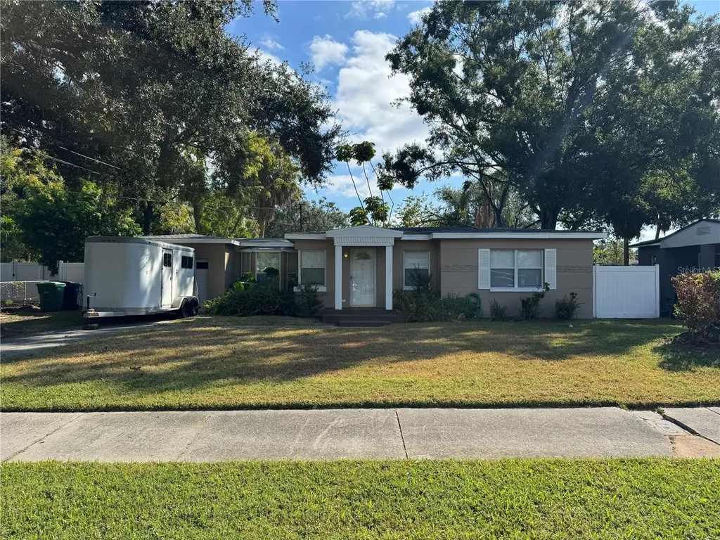 4312 S Clark Avenue Tampa FL 33611