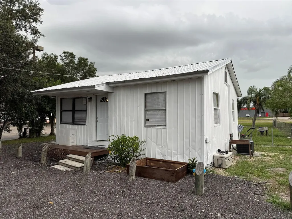 101 S Rogers Avenue Arcadia FL 34266