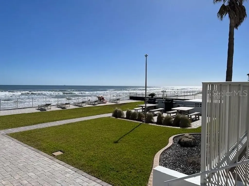 2828 N Atlantic Avenue Daytona Beach FL 32118