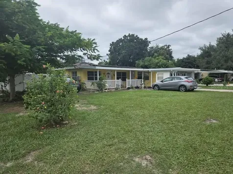 3902 Castell Drive Orlando FL 32810