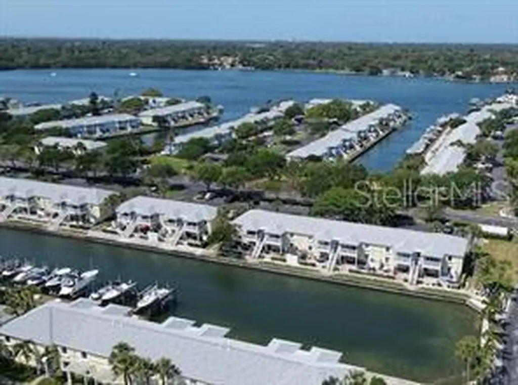 5075 Starfish Drive SE St Petersburg FL 33705