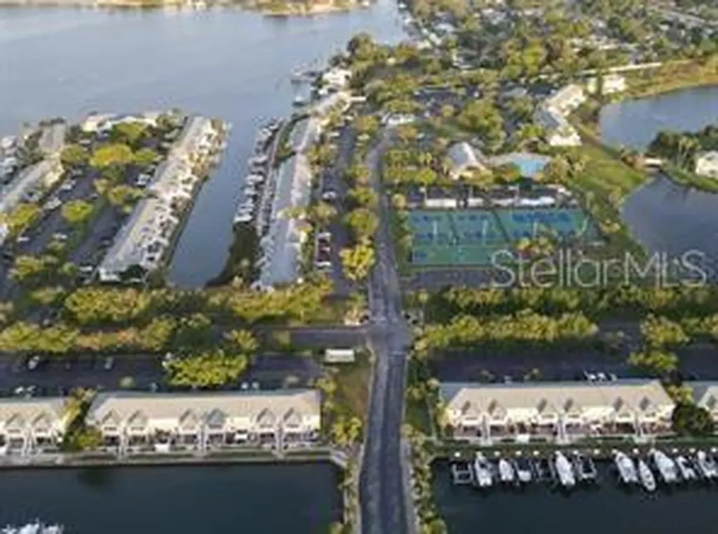 5075 Starfish Drive SE St Petersburg FL 33705