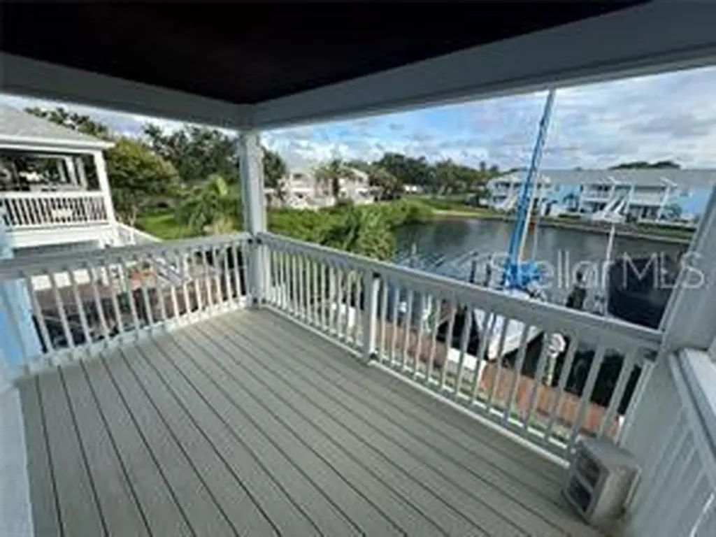5075 Starfish Drive SE St Petersburg FL 33705