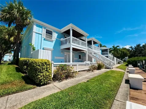 5075 Starfish Drive SE St Petersburg FL 33705