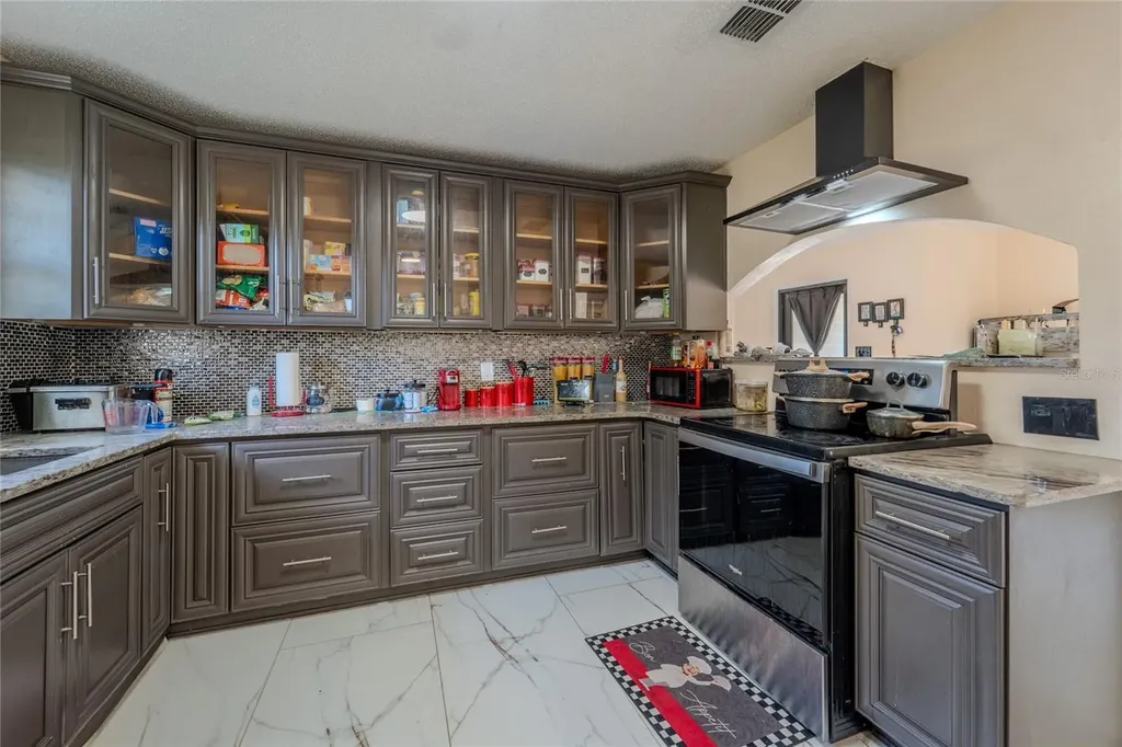 5044 College Drive Orlando FL 32811