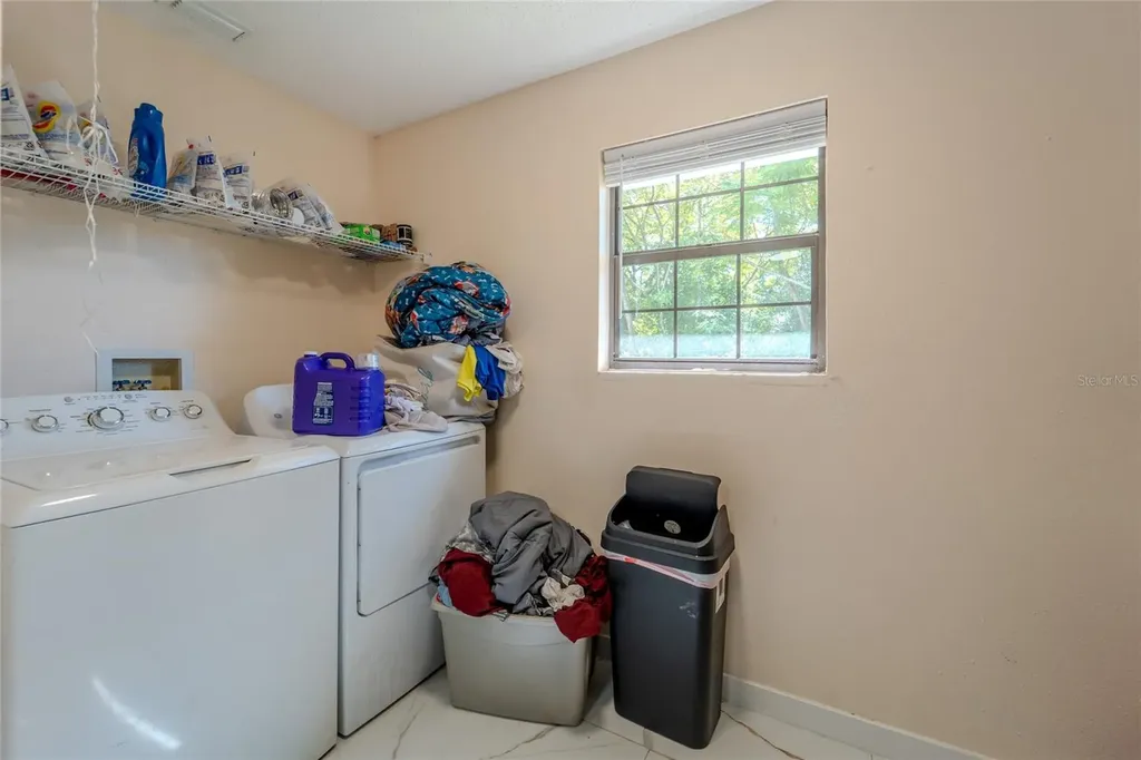 5044 College Drive Orlando FL 32811