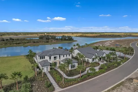 2513 Waterfront Circle Sarasota FL 34240