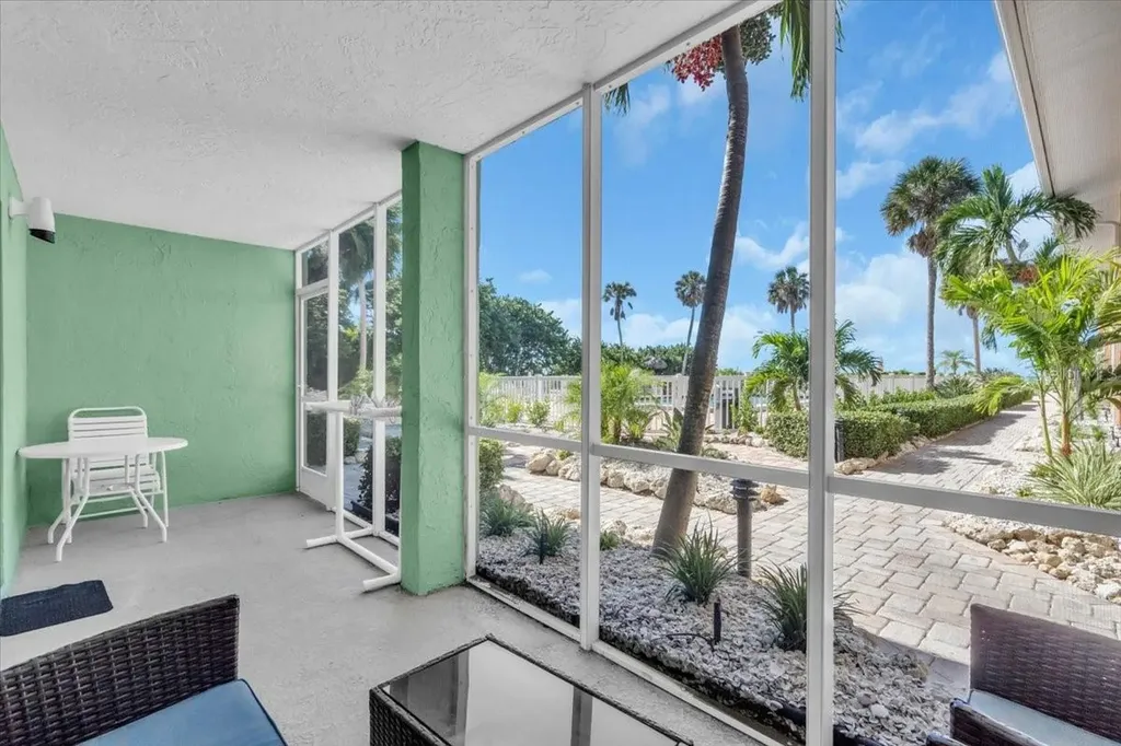 5841 Gulf Of Mexico Drive Longboat Key FL 34228