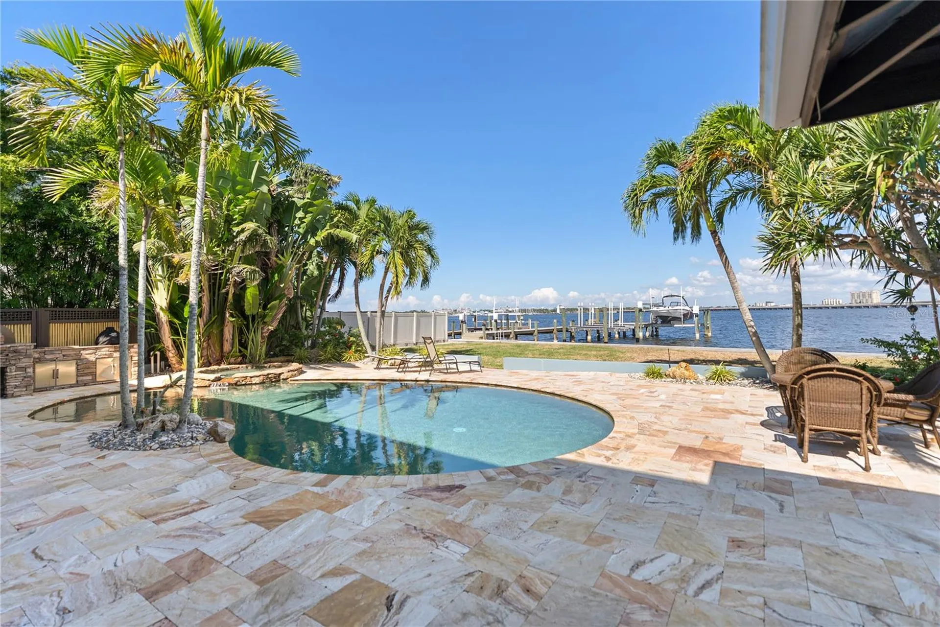 1710 Point Pleasant Avenue W Bradenton FL 34205