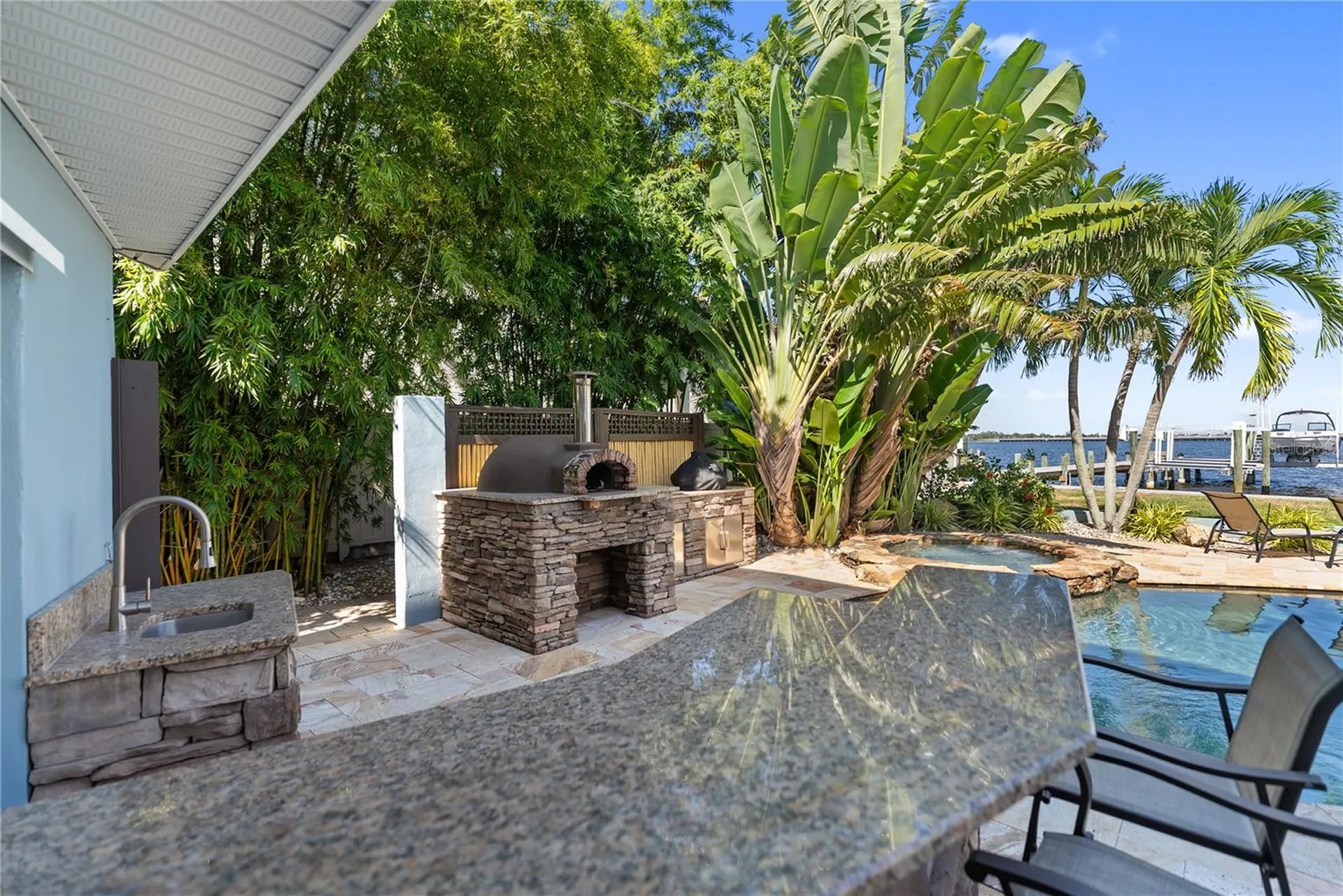 1710 Point Pleasant Avenue W Bradenton FL 34205
