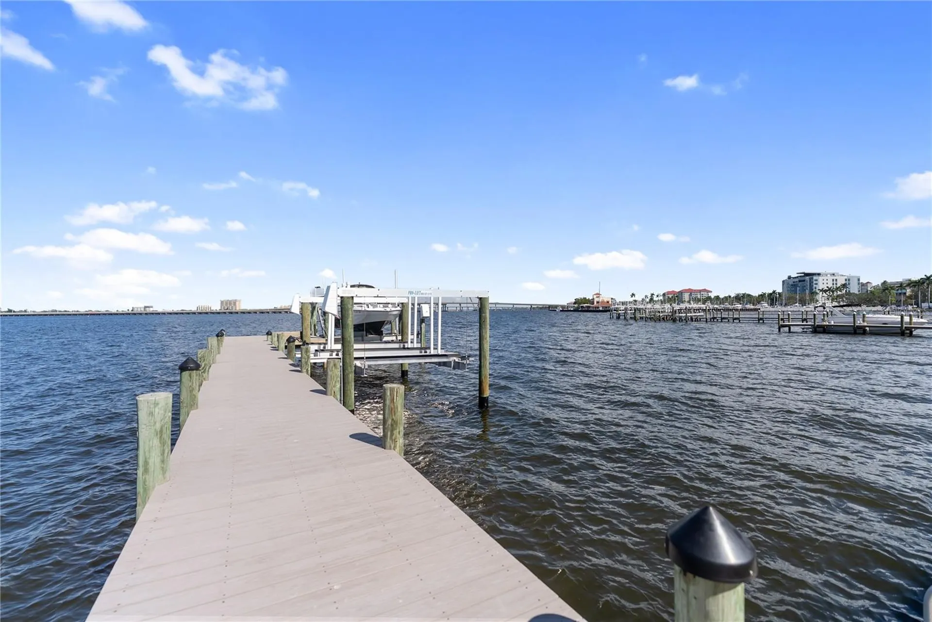 1710 Point Pleasant Avenue W Bradenton FL 34205
