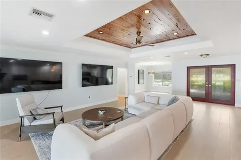 1710 Point Pleasant Avenue W Bradenton FL 34205