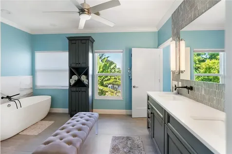 1710 Point Pleasant Avenue W Bradenton FL 34205