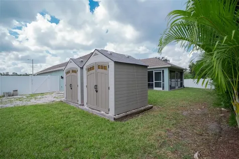 230 Cove At Eagle Lake Circle Eagle Lake FL 33839