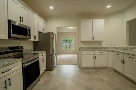 230 Cove At Eagle Lake Circle Eagle Lake FL 33839
