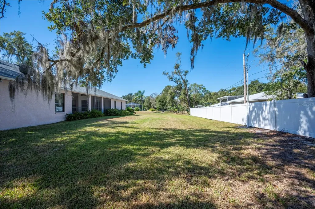5743 Deer Flag Drive Lakeland FL 33811