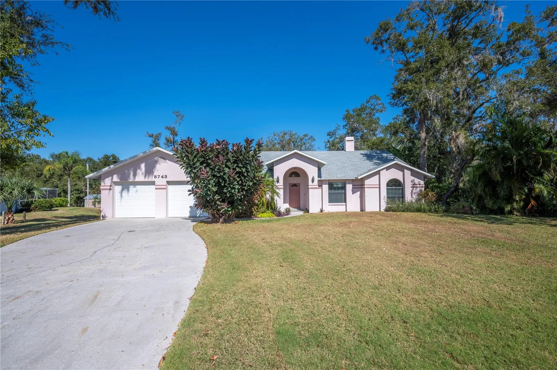 5743 Deer Flag Drive Lakeland FL 33811