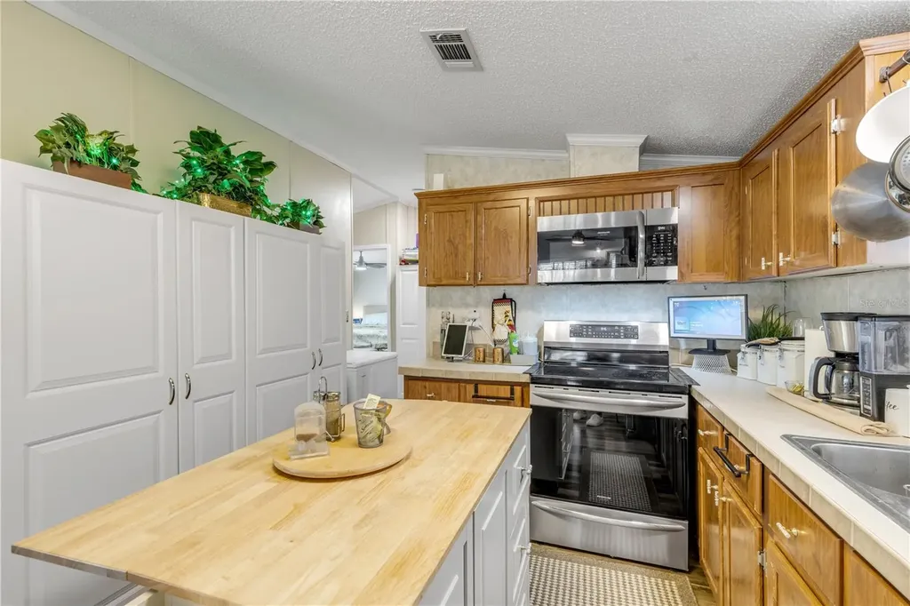 2201 S Ridgewood Avenue Edgewater FL 32141