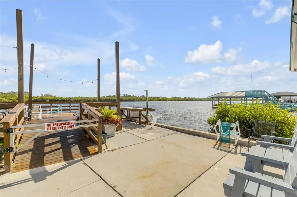 2201 S Ridgewood Avenue Edgewater FL 32141