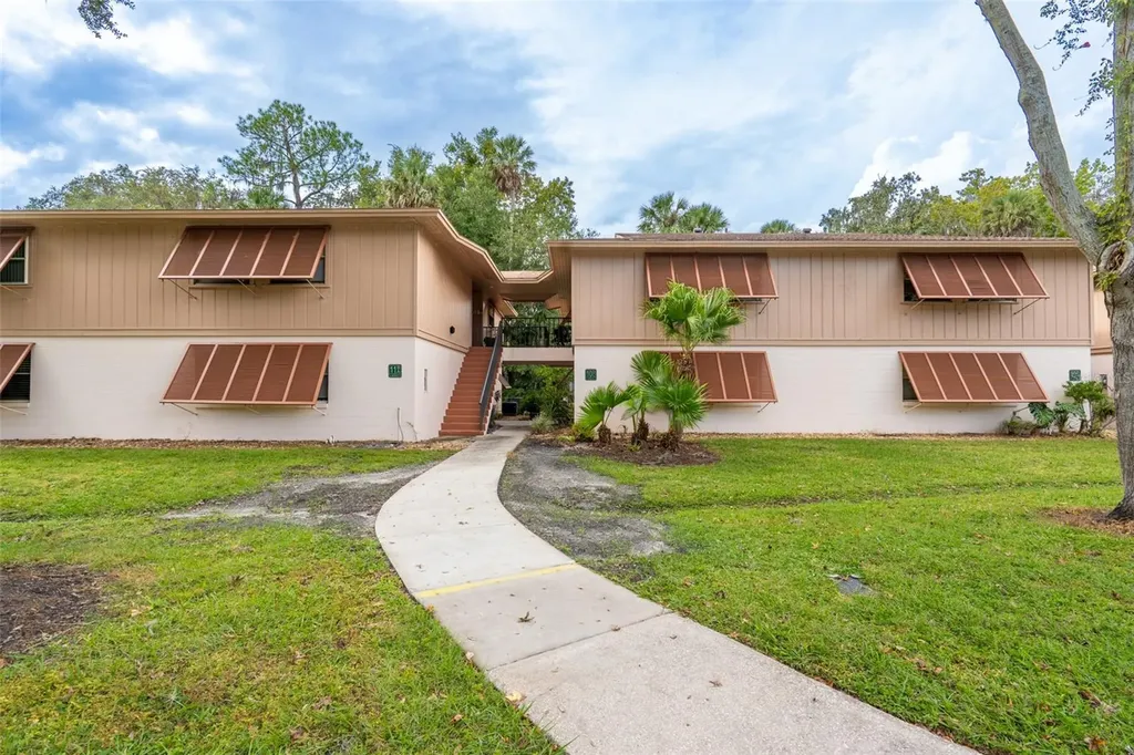 100 Sweetgum Woods Court Deltona FL 32725