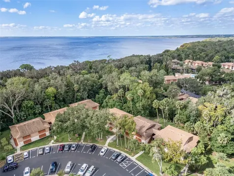 100 Sweetgum Woods Court Deltona FL 32725