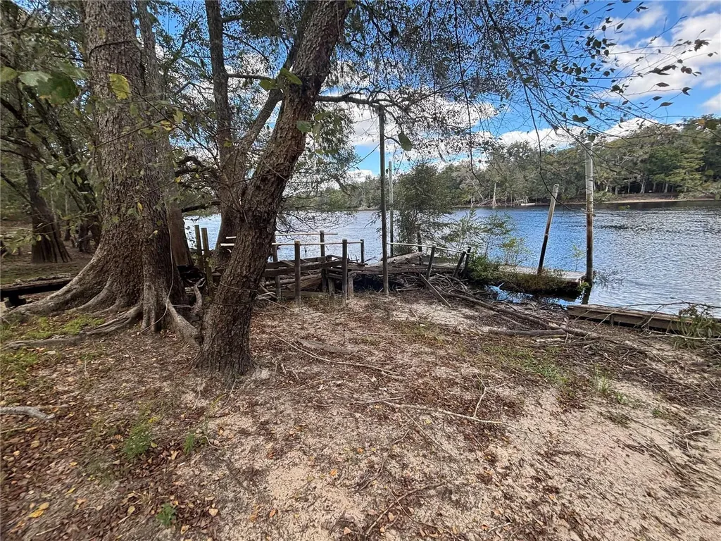 1347 NE 519th Avenue Old Town FL 32680