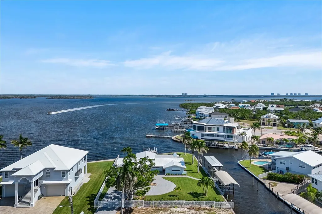 5596 Avenida Pescadora Fort Myers Beach FL 33931