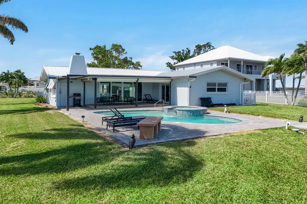 5596 Avenida Pescadora Fort Myers Beach FL 33931