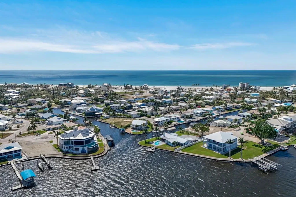 5596 Avenida Pescadora Fort Myers Beach FL 33931