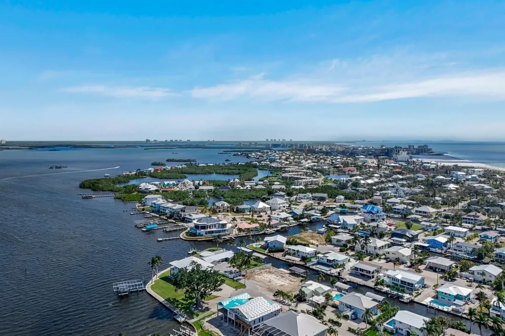 5596 Avenida Pescadora Fort Myers Beach FL 33931