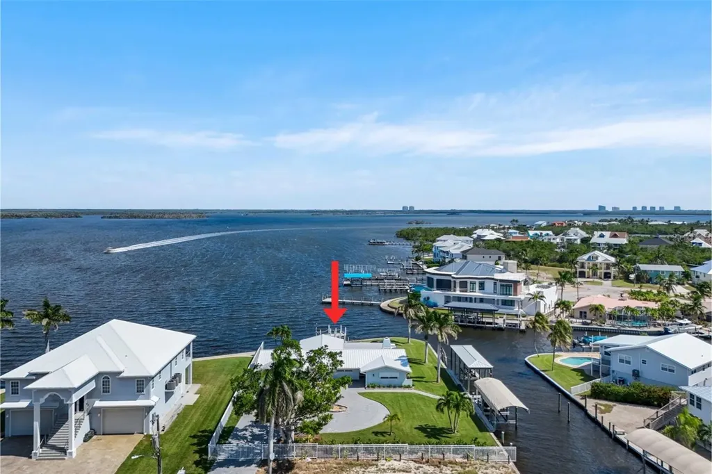 5596 Avenida Pescadora Fort Myers Beach FL 33931