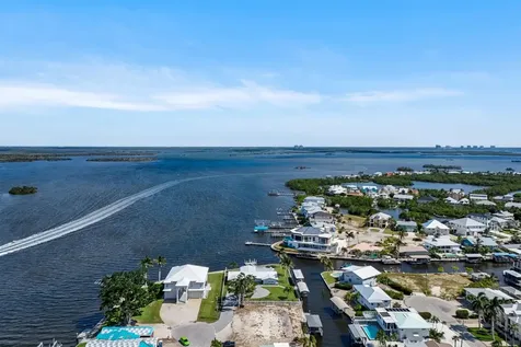 5596 Avenida Pescadora Fort Myers Beach FL 33931