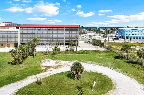 6145 Court Street Fort Myers Beach FL 33931